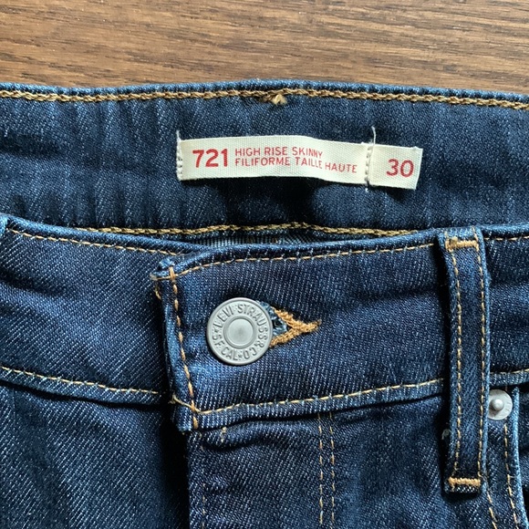 Levi’s 721 high rise skinny jeans - Picture 2 of 4